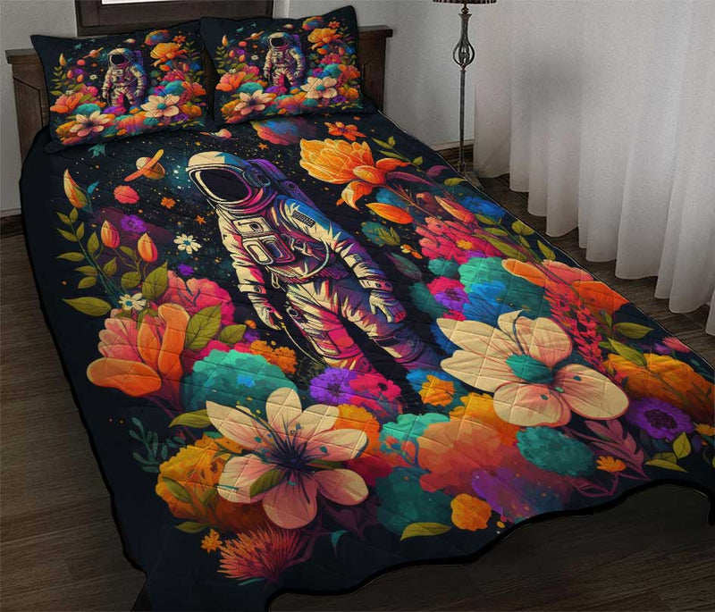 Astronaut Flower Quilt Bed Sets
