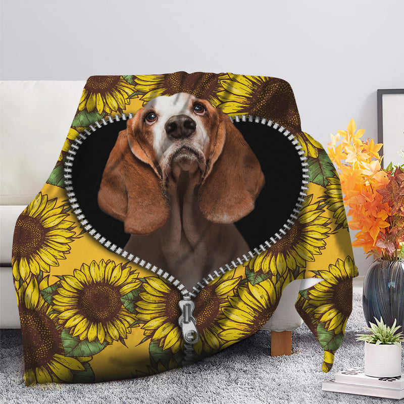 Basset Hound Sunflower Zipper Premium Blanket Nearkii